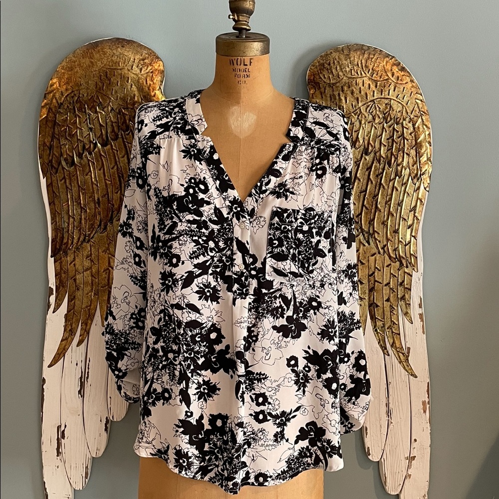 Black and White Floral Tunic Blouse